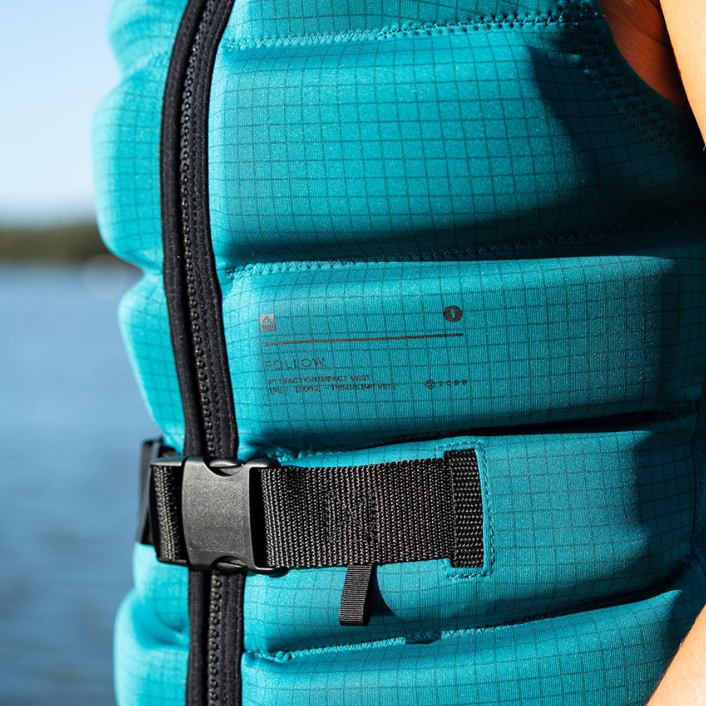 2027 Follow P1 Traction Womens Vest - Emerald