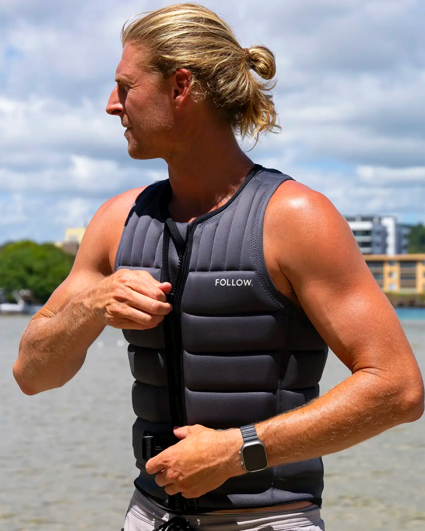 2026 Follow / Ep03 Total Mens Vest - Dark Grey