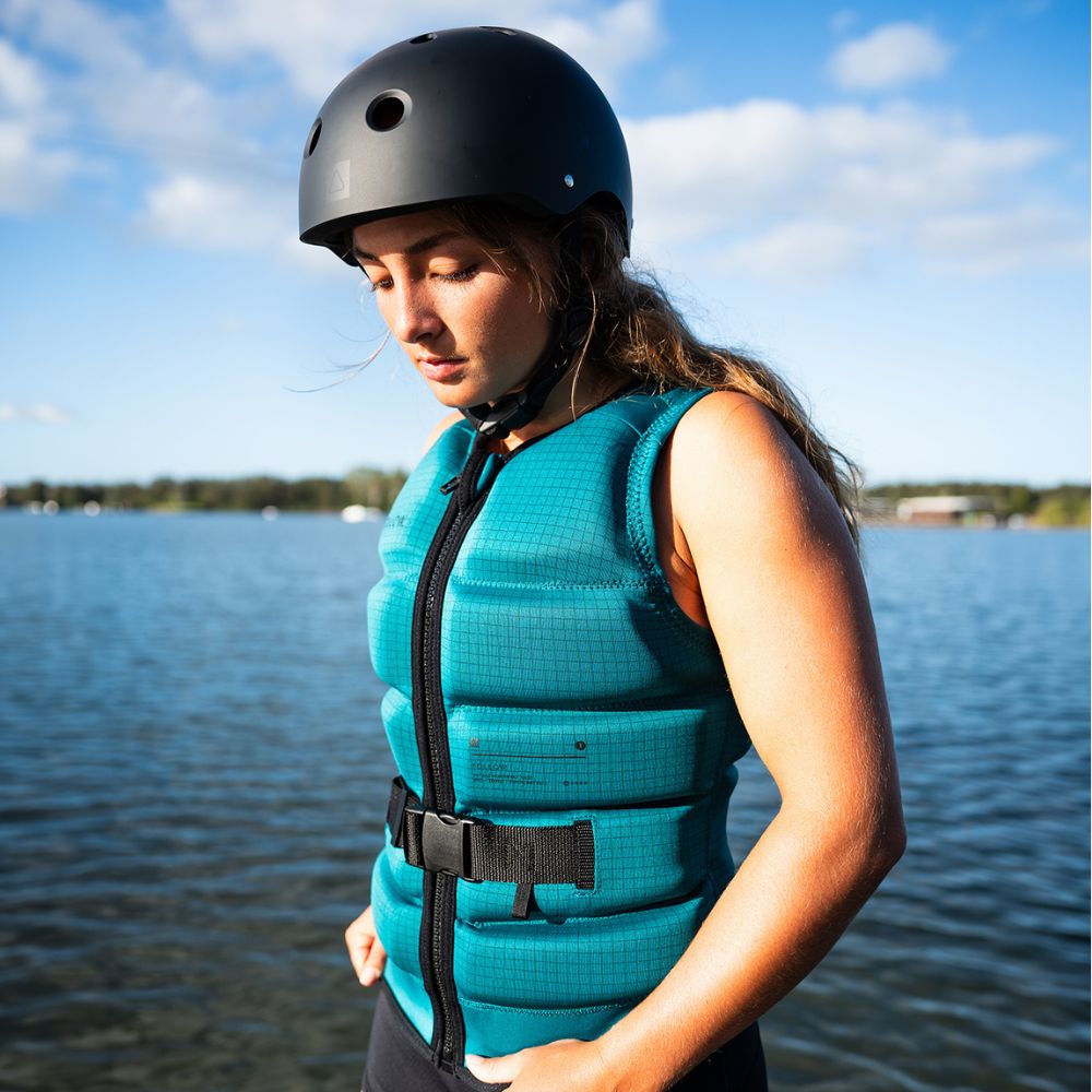2027 Follow P1 Traction Womens Vest - Emerald