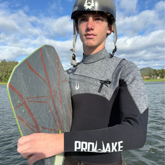 2027 ProWake Mens Steamer 2/3